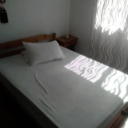 Eleni Aparthotel